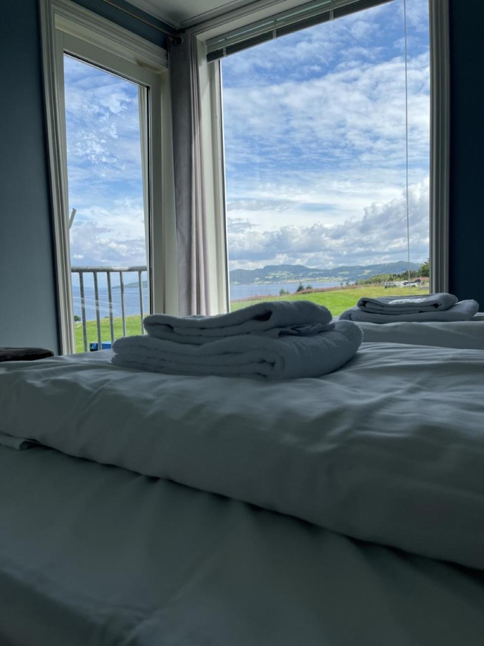 Klostergarden Bed & Breakfast Tautra Екстер'єр фото